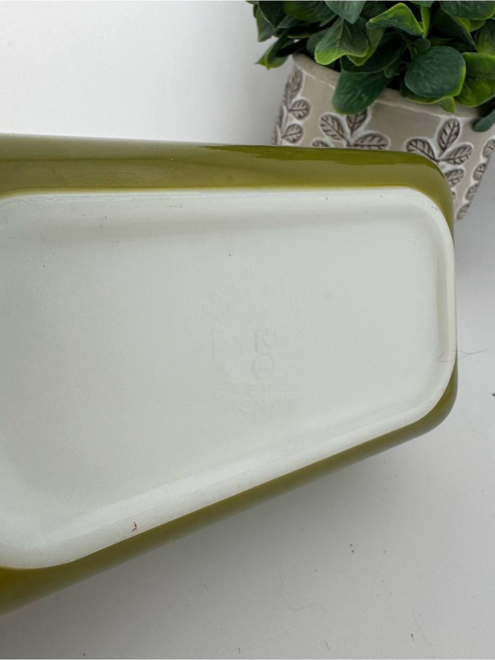 Vintage Pyrex Spring Blossom Loaf Pan – Avocado Green Floral Baking Dish 1 Qt - Picture 4 of 6